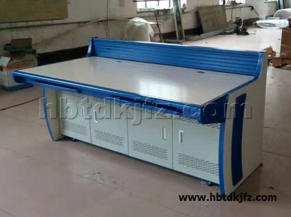 點(diǎn)擊查看商品:操作臺(tái)