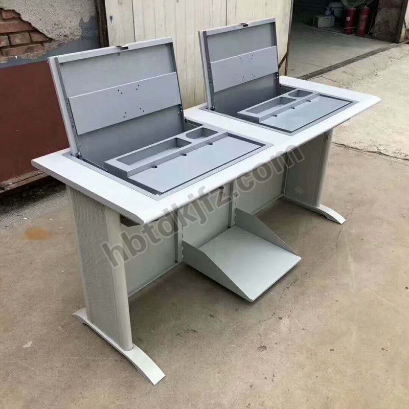 點擊查看商品:學習桌